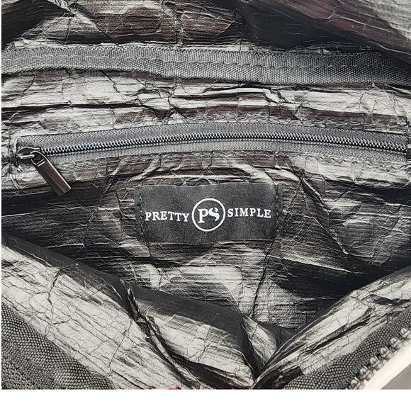 NEW Pretty Simple Kona Cove Tyvek Splashproof Beach Bum Bag Black & White Clover - Picture 9 of 9